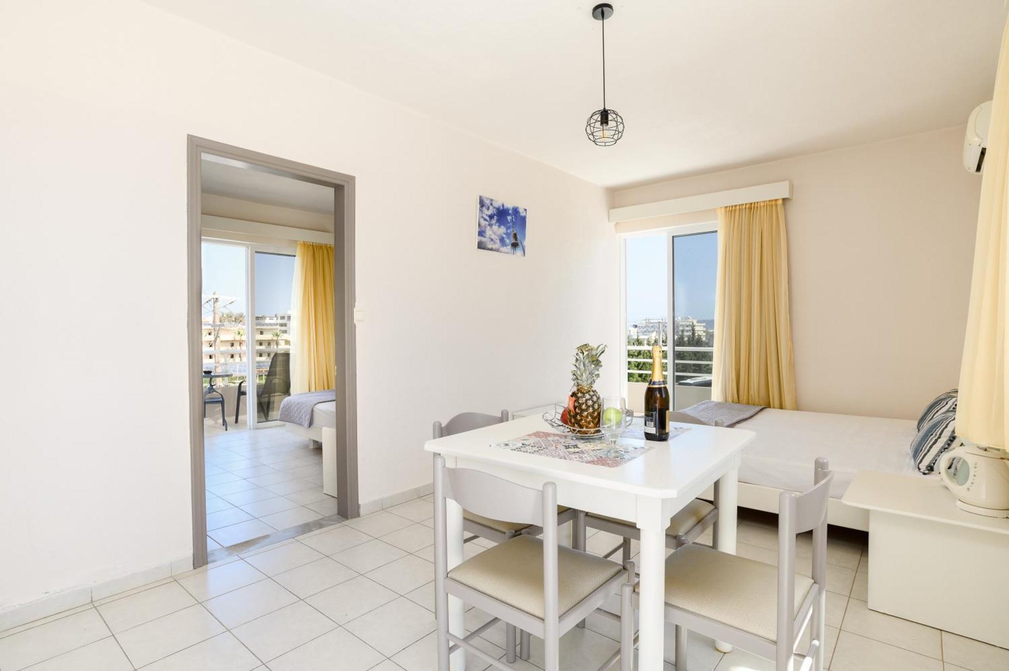 Eugenia Studios & Apartments Ialysos  Dış mekan fotoğraf